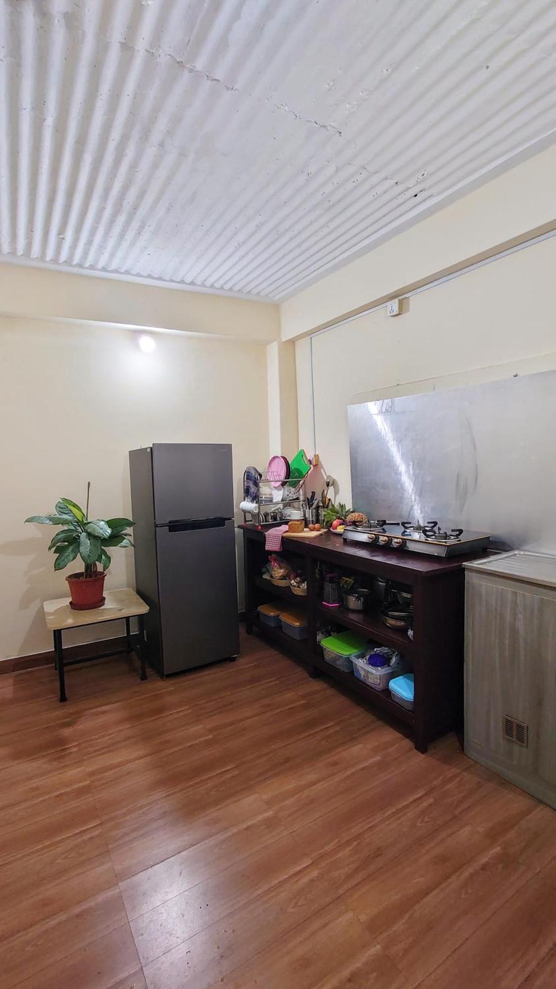 Santoshi Guest House, Покхара Екстер'єр фото